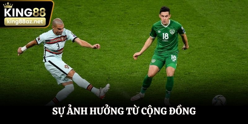 Sự ảnh hưởng từ cộng đồng khiến quyết định cá nhân lệch lạc